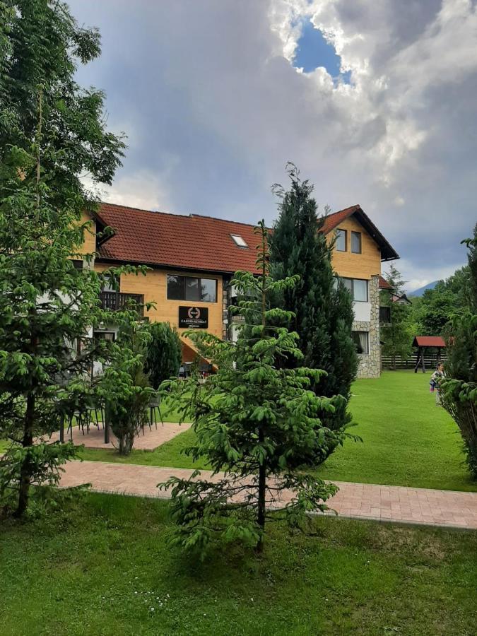 Отель Garden Retreat Junior (Adults Only) Бран Экстерьер фото